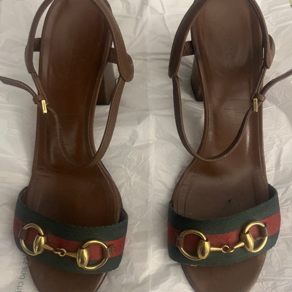 Gucci horsebit red/green mid-heel brown leather.